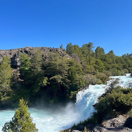 Domo Conguillio Conecta con tu energía sagrada junto al Salto Truful Truful con una vista majestuosa que podrás disfrutar en una tinaja Una experiencia que alineará tu espíritu y tu energía interior Vívelo Melipeuco Exterior foto