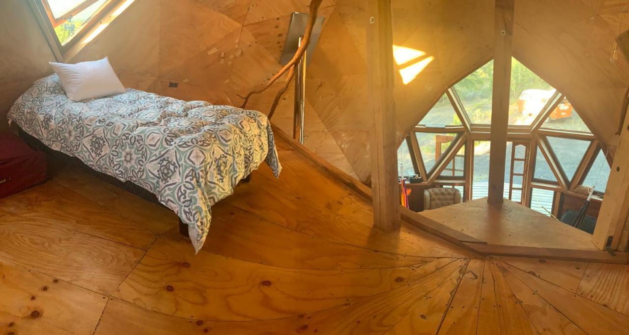 Domo Conguillio Conecta con tu energía sagrada junto al Salto Truful Truful con una vista majestuosa que podrás disfrutar en una tinaja Una experiencia que alineará tu espíritu y tu energía interior Vívelo Melipeuco Exterior foto