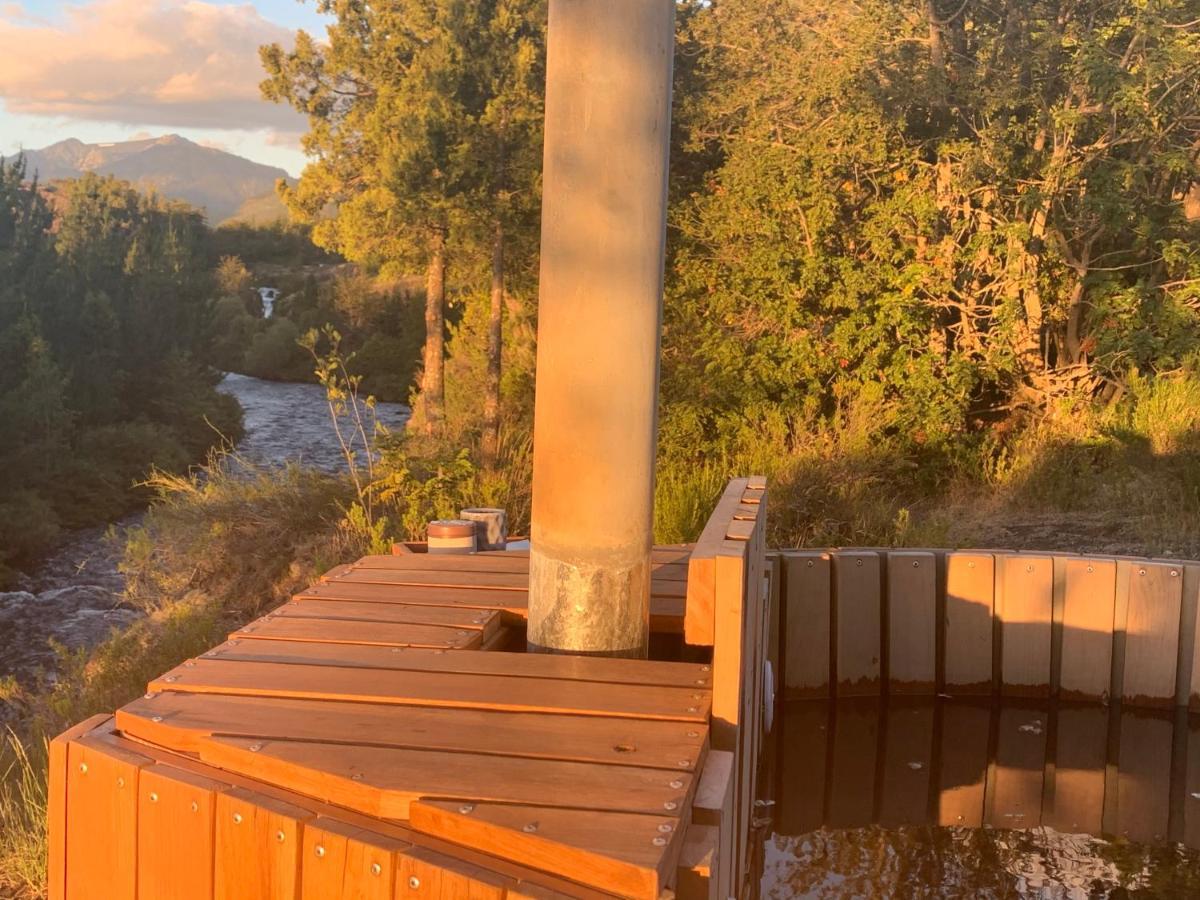 Domo Conguillio Conecta con tu energía sagrada junto al Salto Truful Truful con una vista majestuosa que podrás disfrutar en una tinaja Una experiencia que alineará tu espíritu y tu energía interior Vívelo Melipeuco Exterior foto