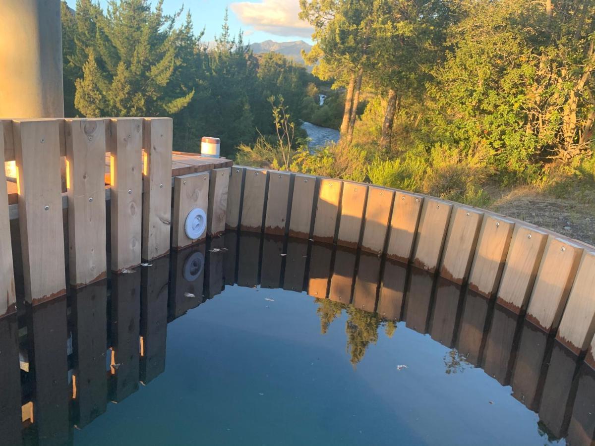 Domo Conguillio Conecta con tu energía sagrada junto al Salto Truful Truful con una vista majestuosa que podrás disfrutar en una tinaja Una experiencia que alineará tu espíritu y tu energía interior Vívelo Melipeuco Exterior foto