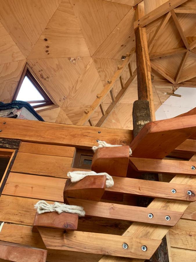 Domo Conguillio Conecta con tu energía sagrada junto al Salto Truful Truful con una vista majestuosa que podrás disfrutar en una tinaja Una experiencia que alineará tu espíritu y tu energía interior Vívelo Melipeuco Exterior foto