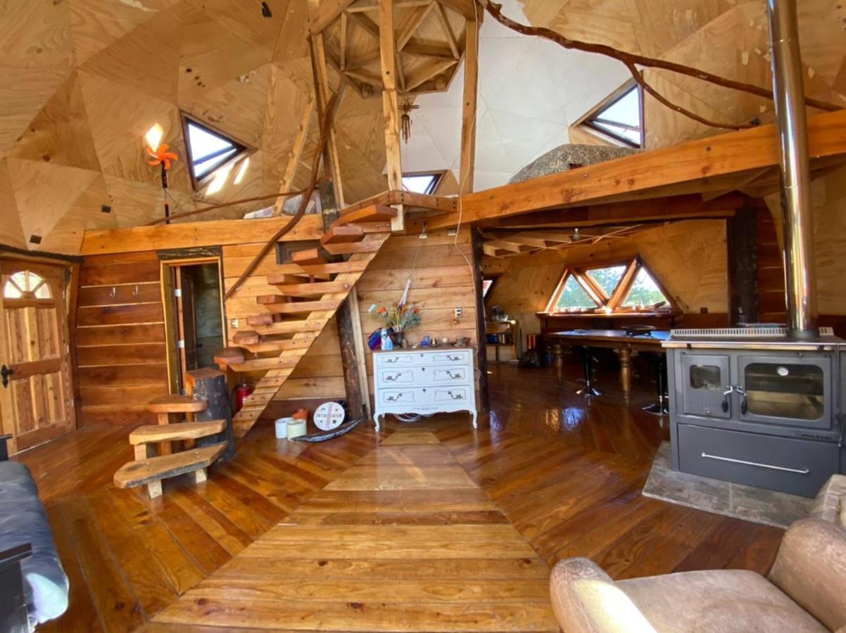 Domo Conguillio Conecta con tu energía sagrada junto al Salto Truful Truful con una vista majestuosa que podrás disfrutar en una tinaja Una experiencia que alineará tu espíritu y tu energía interior Vívelo Melipeuco Exterior foto