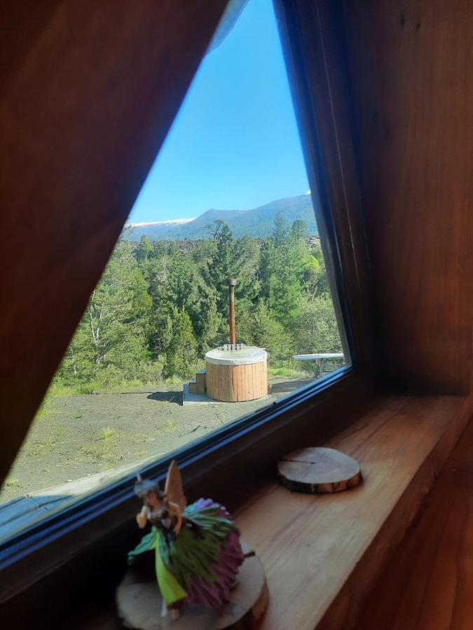 Domo Conguillio Conecta con tu energía sagrada junto al Salto Truful Truful con una vista majestuosa que podrás disfrutar en una tinaja Una experiencia que alineará tu espíritu y tu energía interior Vívelo Melipeuco Exterior foto